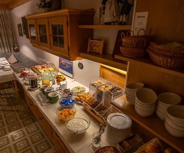 Gaestehaus Erler 2* Tux