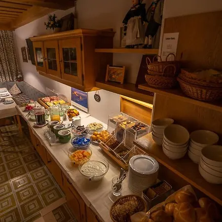 Gaestehaus Erler 2* Tux