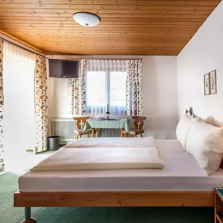 Gaestehaus Erler 2*